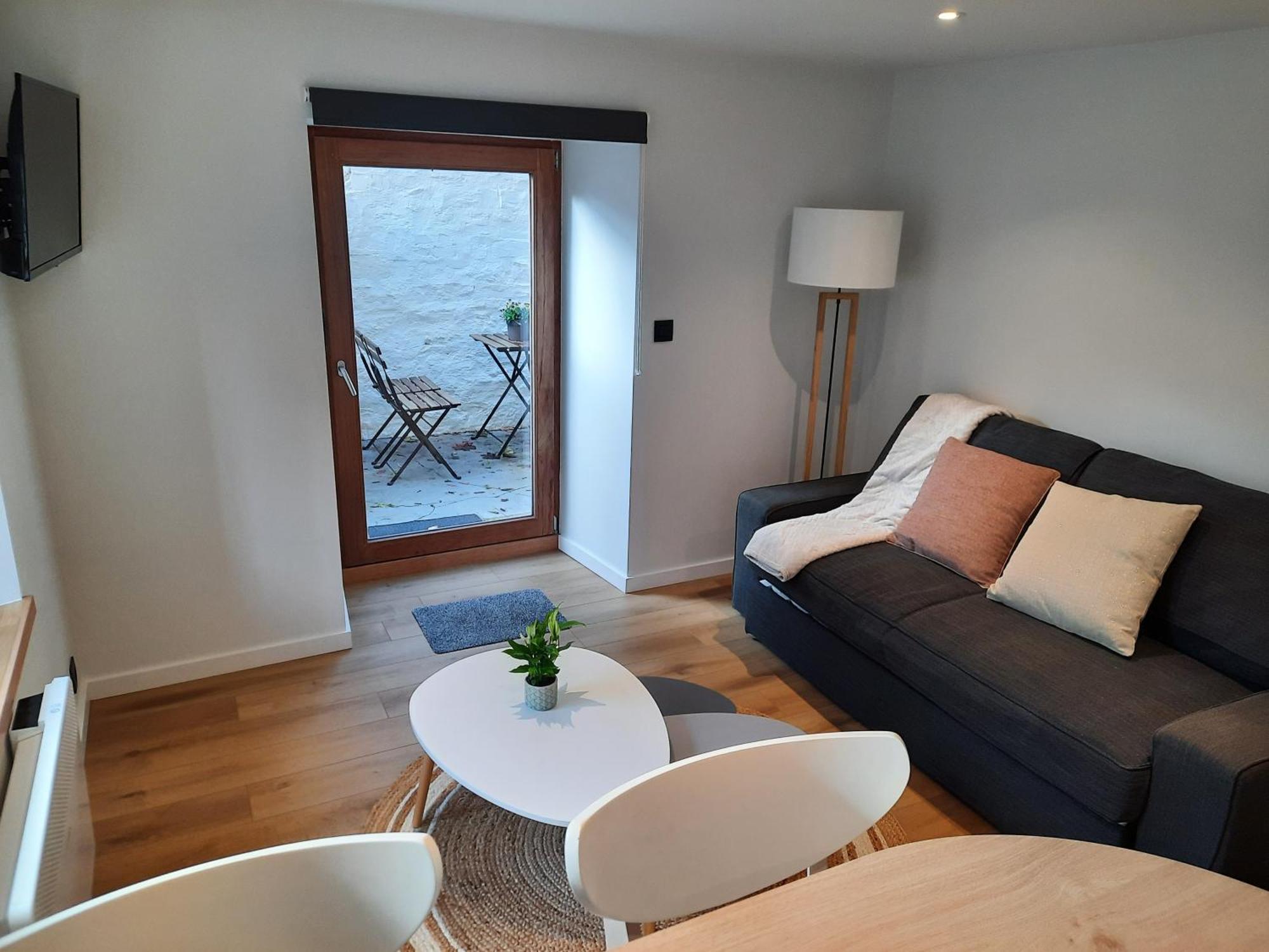 Bulle En Ville Maisonnette De Charme Spa Luaran gambar